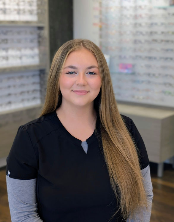 Kaedyn-Front-Desk Meet Our Doctors